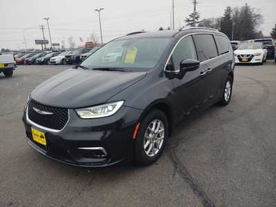 2021 Chrysler Pacifica, $32995. Photo 4