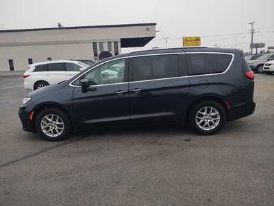 2021 Chrysler Pacifica, $32995. Photo 5