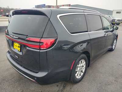 2021 Chrysler Pacifica, $32995. Photo 8