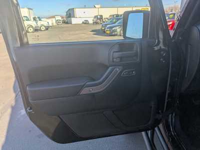 2013 Jeep Wrangler Unlimited, $24990. Photo 10