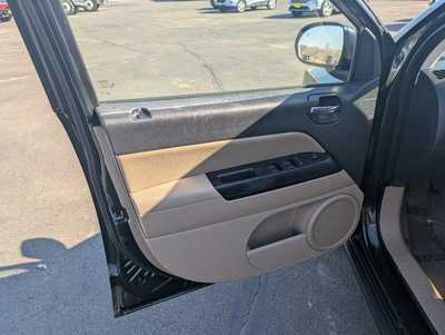 2010 Jeep Compass, $8995. Photo 10