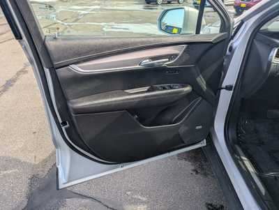 2019 Cadillac XT5, $18995. Photo 10