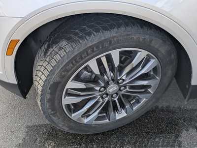 2019 Cadillac XT5, $18995. Photo 9