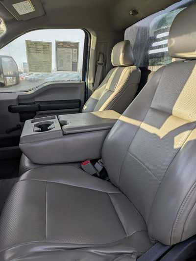 2017 Ford F450-8000, $42900. Photo 12