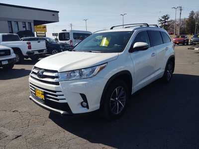2018 Toyota Highlander, $26495. Photo 4