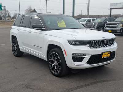 2022 Jeep Grand Cherokee, $42995. Photo 2