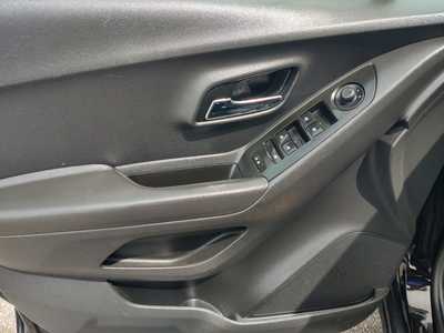 2020 Chevrolet Trax, $9900. Photo 10