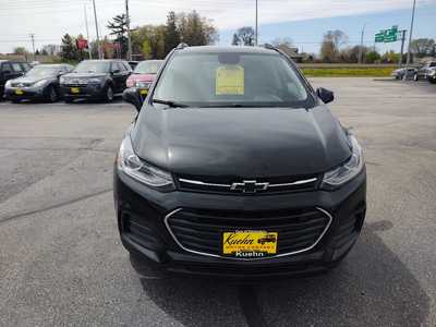 2020 Chevrolet Trax, $9900. Photo 3