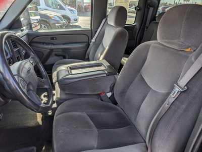 2005 GMC 2500 Ext Cab, $7995. Photo 12