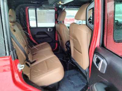 2020 Jeep Gladiator, $29985. Photo 12
