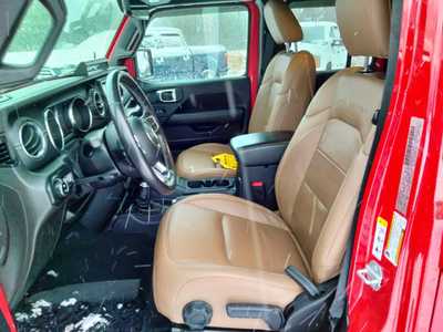 2020 Jeep Gladiator, $29985. Photo 9