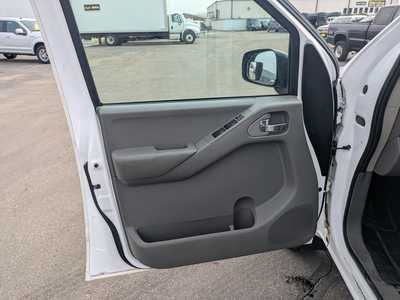 2009 Nissan Frontier, $11995. Photo 10