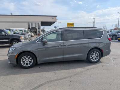 2022 Chrysler Pacifica, $22495. Photo 5