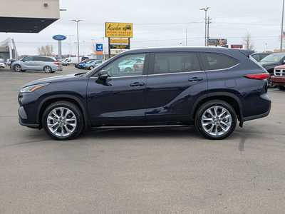 2022 Toyota Highlander, $44900. Photo 5