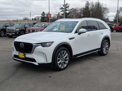2024 Mazda CX-90, $36495. Photo 4
