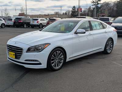 2016 Hyundai Genesis, $17990. Photo 4