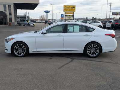 2016 Hyundai Genesis, $17990. Photo 5