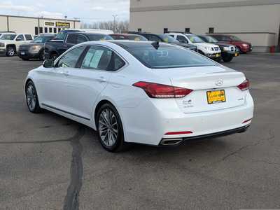 2016 Hyundai Genesis, $17990. Photo 6