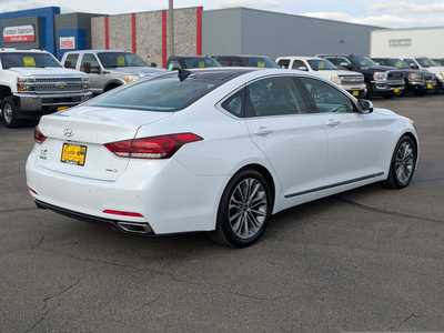 2016 Hyundai Genesis, $17990. Photo 8