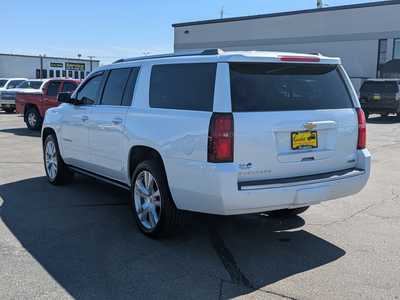 2017 Chevrolet Suburban, $31900. Photo 6