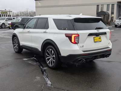 2021 Ford Explorer, $33900. Photo 6