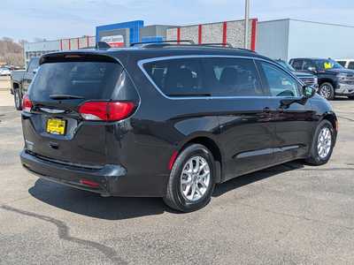 2020 Chrysler Voyager, $12900. Photo 8