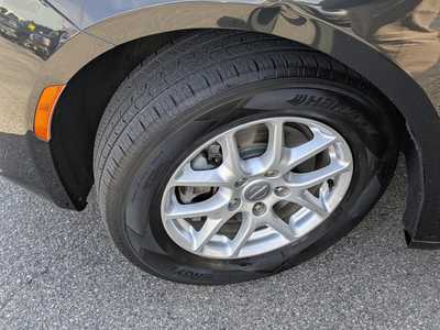 2020 Chrysler Voyager, $12900. Photo 9