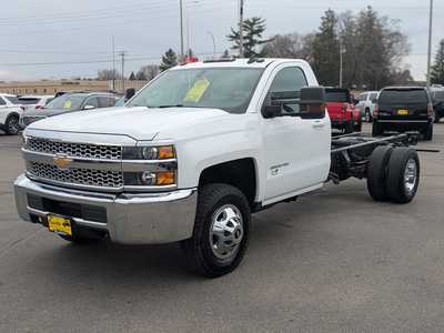 2019 Chevrolet 3500 Crew Cab, $24900. Photo 4
