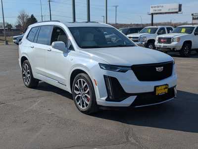 2023 Cadillac XT6, $44900. Photo 2