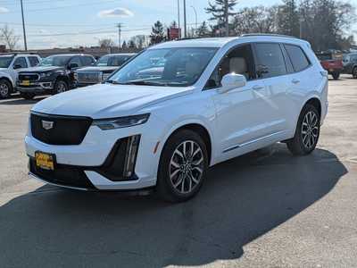 2023 Cadillac XT6, $44900. Photo 4