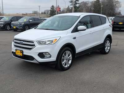 2017 Ford Escape, $13990. Photo 4