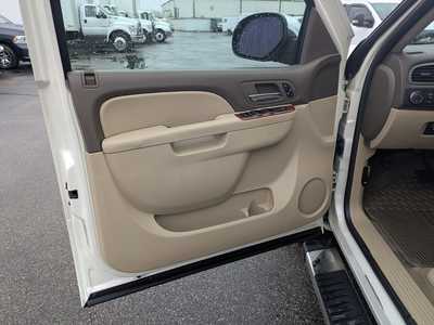 2011 Chevrolet 1500 Crew Cab, $16995. Photo 10