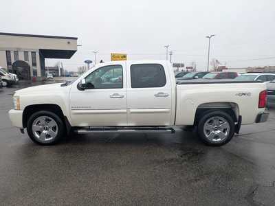 2011 Chevrolet 1500 Crew Cab, $16995. Photo 5