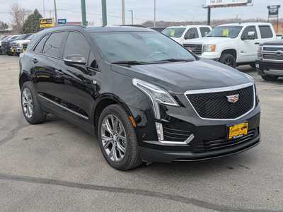 2021 Cadillac XT5, $34900. Photo 2