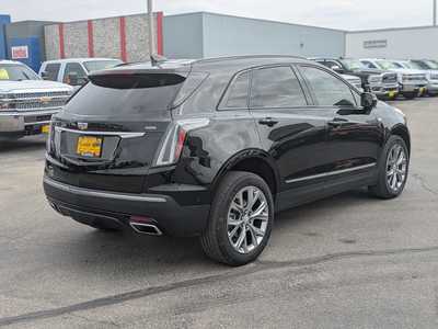 2021 Cadillac XT5, $34900. Photo 8