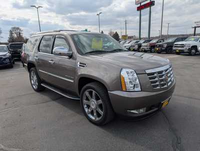 2013 Cadillac Escalade, $18990. Photo 2