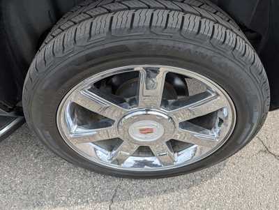 2013 Cadillac Escalade, $18990. Photo 9