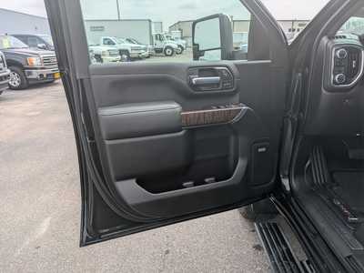 2021 GMC 2500 Crew Cab, $69995. Photo 10