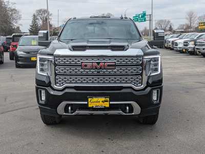 2021 GMC 2500 Crew Cab, $69995. Photo 3