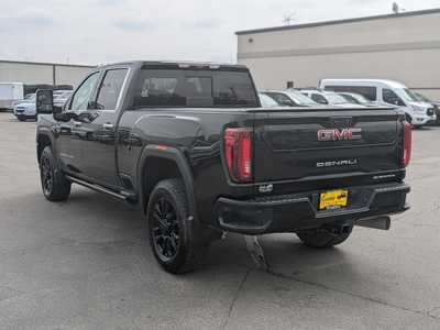 2021 GMC 2500 Crew Cab, $69995. Photo 6