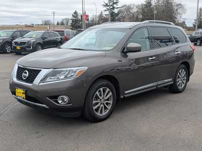 2015 Nissan Pathfinder, $10900. Photo 4