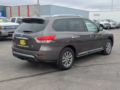 2015 Nissan Pathfinder, $10900. Photo 8