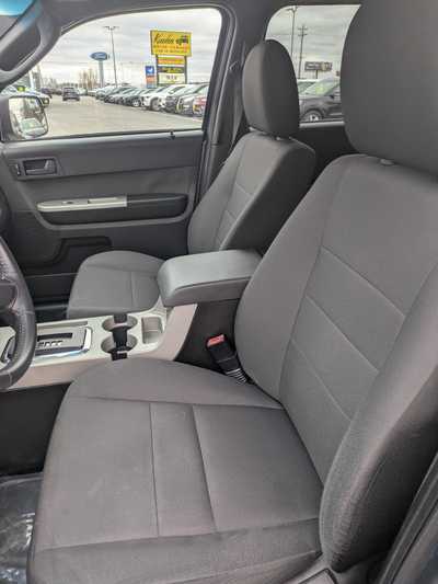 2010 Ford Escape, $7995. Photo 12