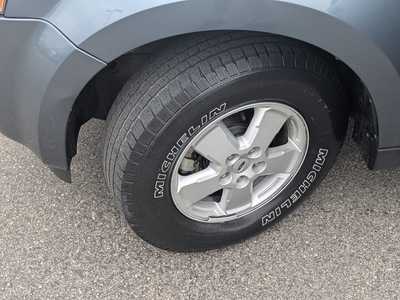 2010 Ford Escape, $7995. Photo 9