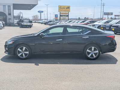 2022 Nissan Altima, $20900. Photo 5