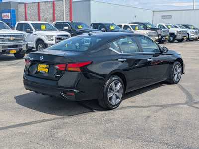 2022 Nissan Altima, $20900. Photo 8