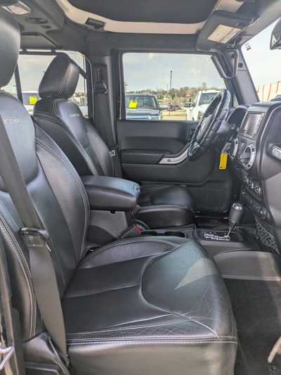 2015 Jeep Wrangler Unlimited, $25900. Photo 12