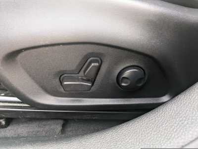 2022 Jeep Compass, $24900. Photo 12