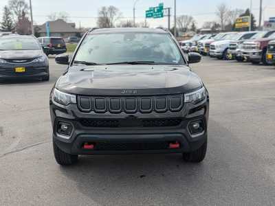 2022 Jeep Compass, $24900. Photo 3