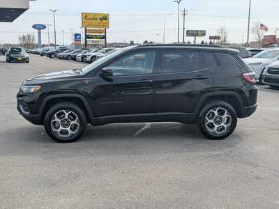 2022 Jeep Compass, $24900. Photo 5